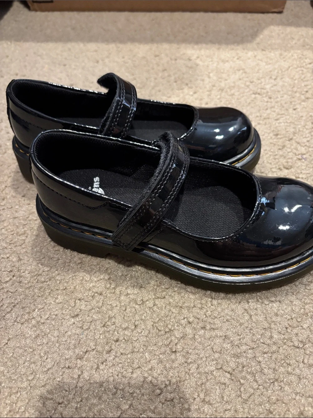 Dr. Martens Kids Black Patent Mary Jane Hook-and-Loop Shoes